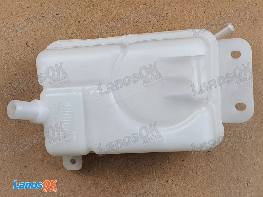 Бачок розширювальний Авео Т200 GM 96817343