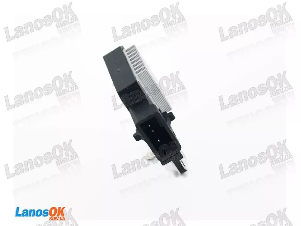 Регулятор напруги генератора Ланос Такума Нубіра Нексія Еванда Mando 93740827