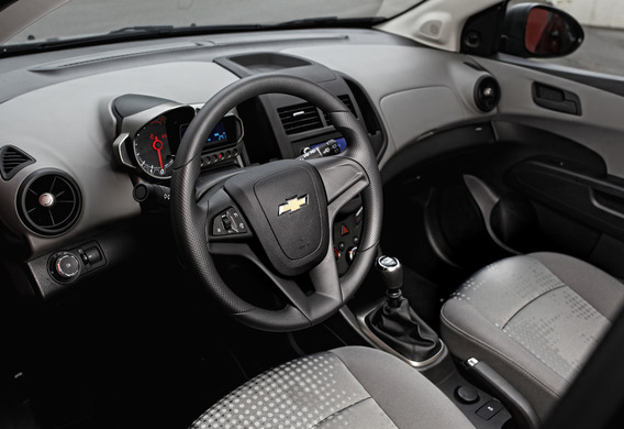 Купить запчасти на Chevrolet Aveo T300: обзор автомобиля
